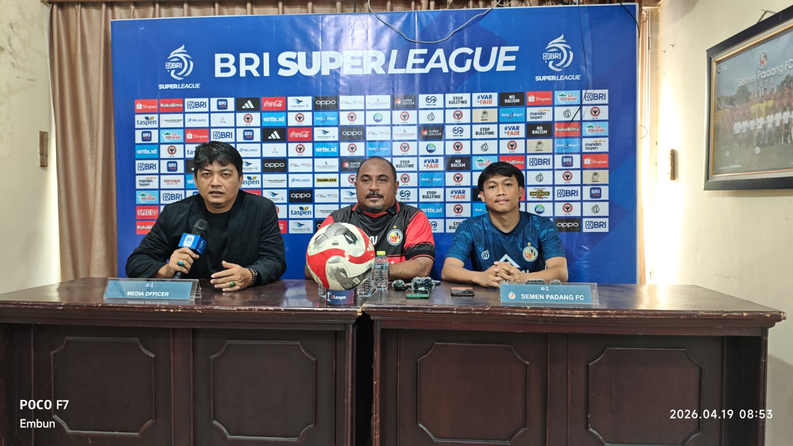Imran Nahumarury dan Firman Juliansyah (Foto : Semen Padang FC)